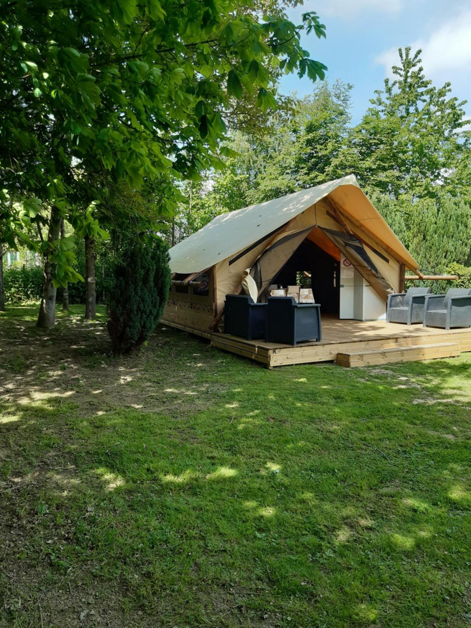 Camping Pommiers Des Trois Pays Licques Exterior photo
